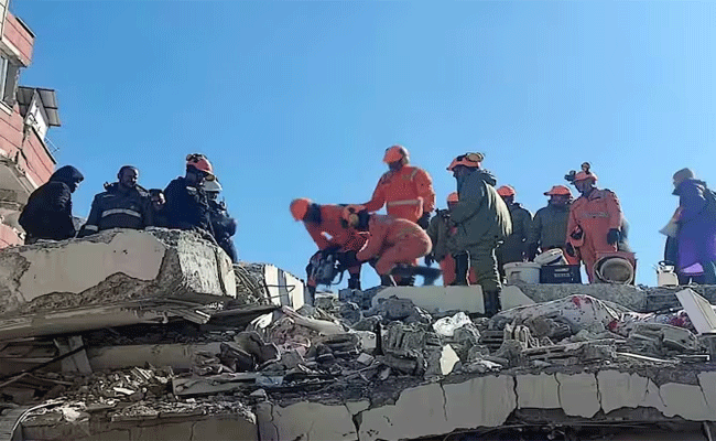 ''तुर्किए भूकंप में फंसे 10 भारतीय, एक लापता'', विदेश मंत्रालय ने दिया अपडेट