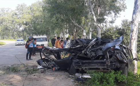 उमरिया के पाली रोड पर सड़क हादसा, लोक सेवा प्रबंधक सहित 5 की मौत