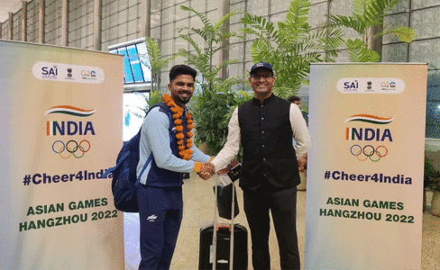 एशियन गेम्स 2023 के लिए रवाना हुई ऋतुराज गायकवाड़ की अगुवाई वाली भारतीय क्रिकेट टीम